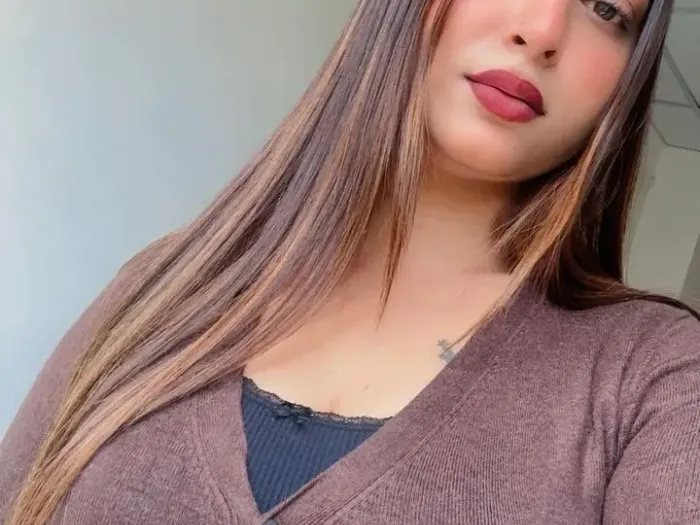 Eesha Mehra portrait 1